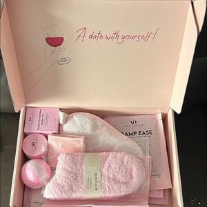 Vogue Now Pink Happiness Hamper Self Care Set